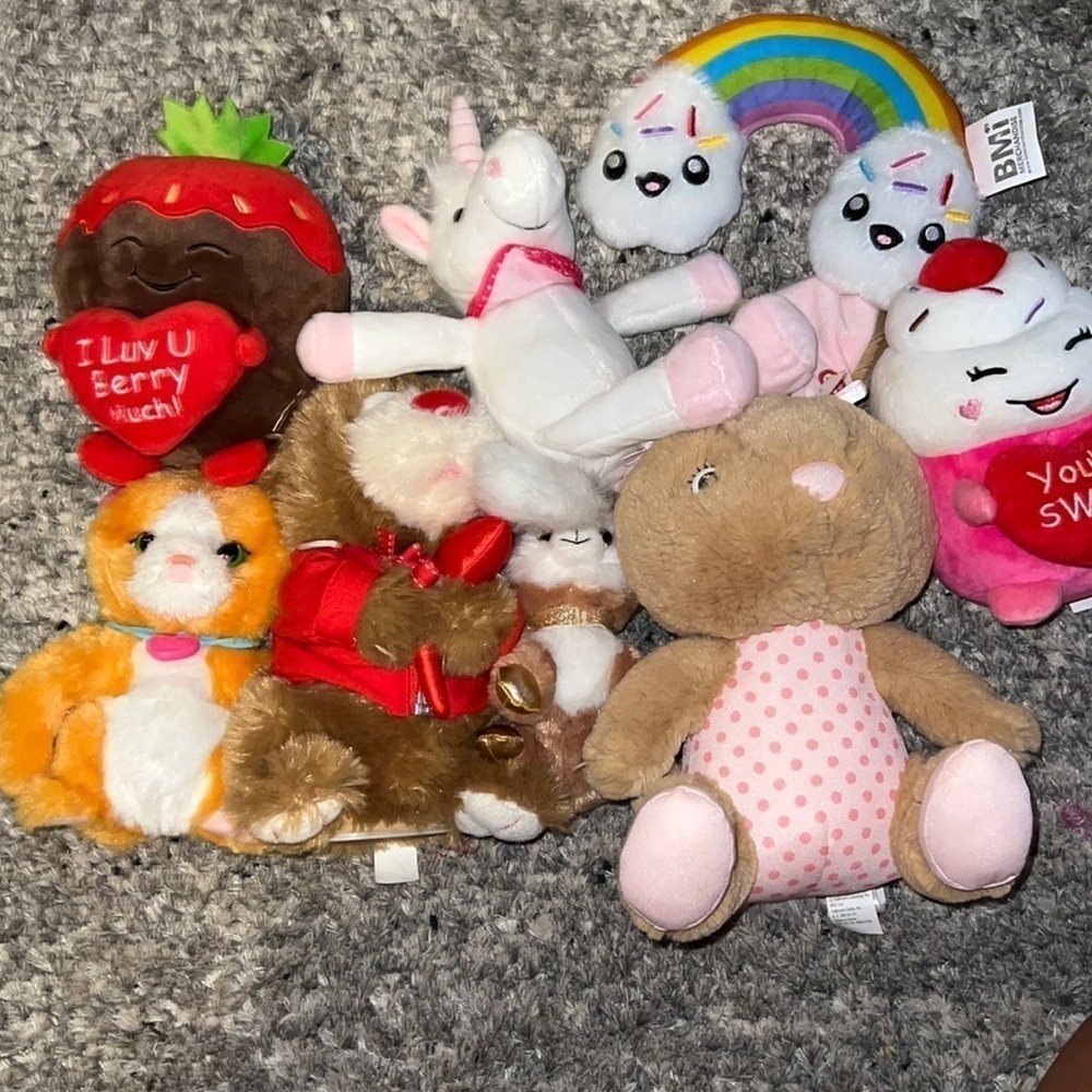 Lot of stuffies